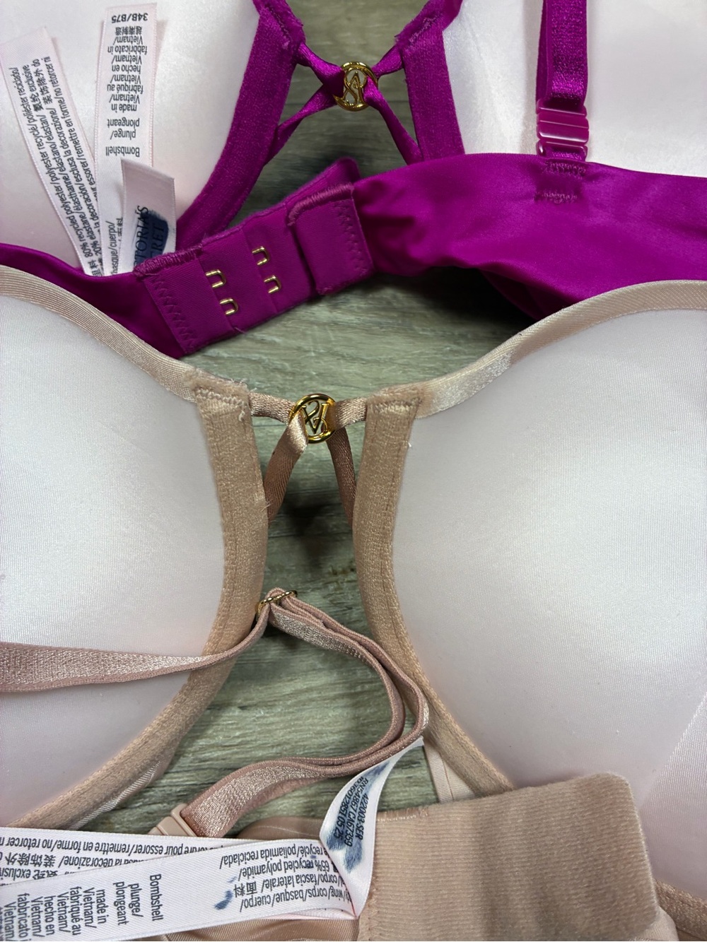 Victoria Secret 2 Satin Bombshell Push Up Plunge Bras - Picture 13 of 14
